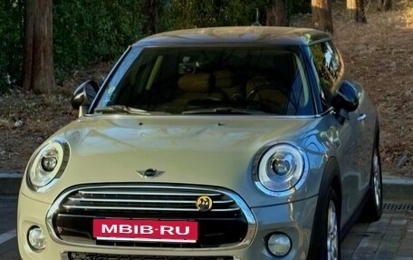 MINI Hatch, 2017 год, 1 820 000 рублей, 1 фотография