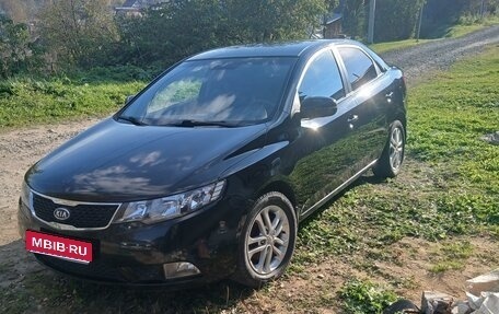 KIA Cerato III, 2011 год, 700 000 рублей, 1 фотография