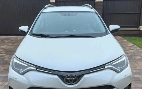 Toyota RAV4, 2016 год, 2 800 000 рублей, 1 фотография