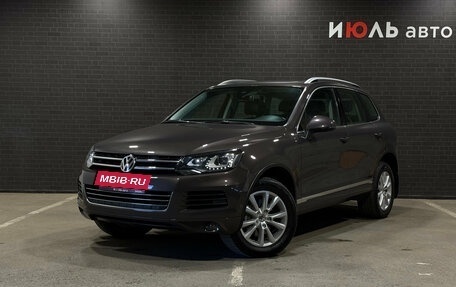 Volkswagen Touareg III, 2011 год, 2 349 000 рублей, 1 фотография