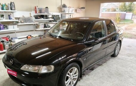 Opel Vectra B рестайлинг, 1999 год, 245 000 рублей, 1 фотография
