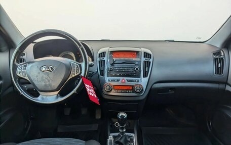 KIA cee'd I рестайлинг, 2009 год, 639 000 рублей, 9 фотография
