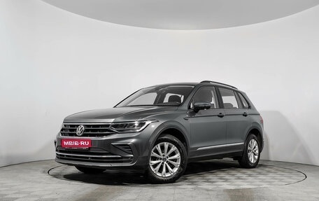 Volkswagen Tiguan II, 2021 год, 2 600 000 рублей, 1 фотография