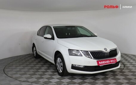 Skoda Octavia, 2019 год, 955 000 рублей, 3 фотография