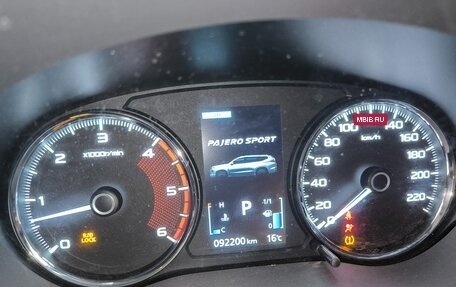 Mitsubishi Pajero Sport III рестайлинг, 2021 год, 4 000 000 рублей, 5 фотография
