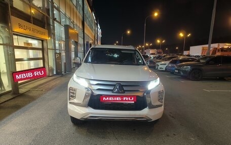Mitsubishi Pajero Sport III рестайлинг, 2021 год, 4 000 000 рублей, 2 фотография