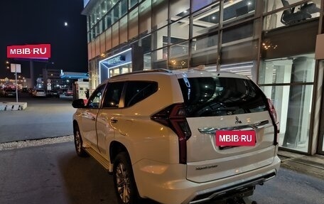Mitsubishi Pajero Sport III рестайлинг, 2021 год, 4 000 000 рублей, 4 фотография
