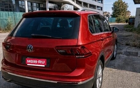 Volkswagen Tiguan II, 2022 год, 2 262 000 рублей, 3 фотография