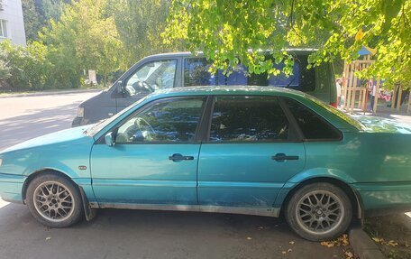 Volkswagen Passat B4, 1996 год, 320 000 рублей, 1 фотография