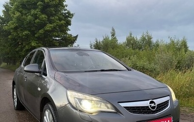 Opel Astra J, 2012 год, 740 000 рублей, 1 фотография