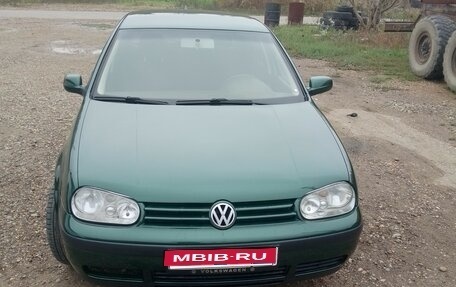 Volkswagen Golf IV, 2000 год, 505 000 рублей, 1 фотография