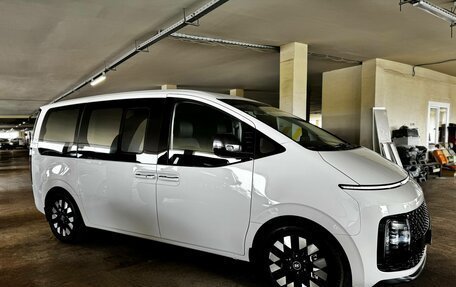 Hyundai Staria, 2024 год, 7 997 000 рублей, 1 фотография