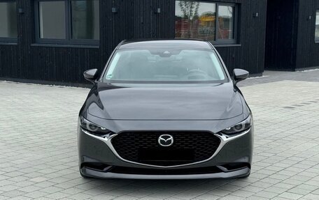 Mazda 3, 2023 год, 1 800 000 рублей, 1 фотография