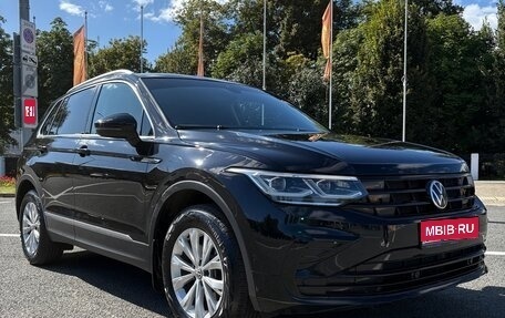 Volkswagen Tiguan II, 2021 год, 3 100 000 рублей, 1 фотография