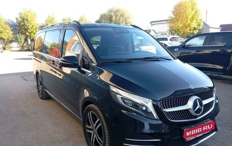 Mercedes-Benz V-Класс, 2021 год, 6 750 000 рублей, 1 фотография