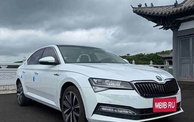 Skoda Superb III рестайлинг, 2022 год, 2 165 000 рублей, 1 фотография