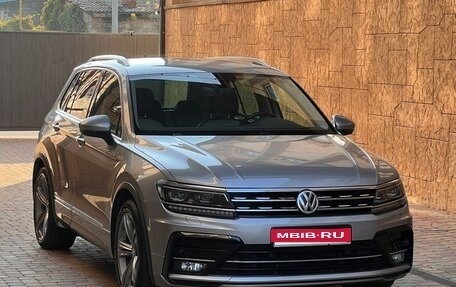 Volkswagen Tiguan II, 2019 год, 3 100 000 рублей, 1 фотография