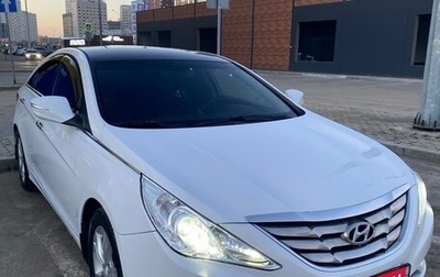 Hyundai Sonata VI, 2011 год, 990 000 рублей, 1 фотография
