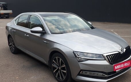 Skoda Superb III рестайлинг, 2025 год, 3 100 000 рублей, 6 фотография
