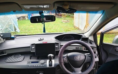 Honda Freed I, 2015 год, 1 280 000 рублей, 15 фотография
