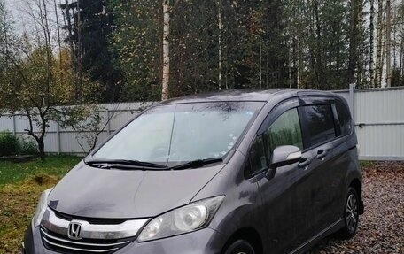 Honda Freed I, 2015 год, 1 280 000 рублей, 6 фотография