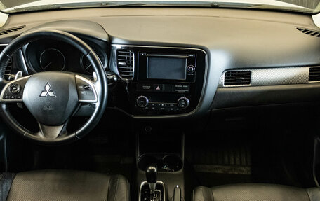 Mitsubishi Outlander III рестайлинг 3, 2012 год, 1 350 000 рублей, 5 фотография