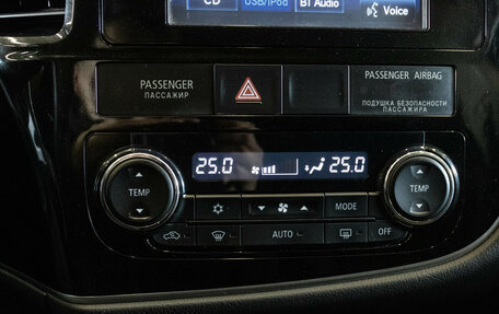 Mitsubishi Outlander III рестайлинг 3, 2012 год, 1 350 000 рублей, 20 фотография