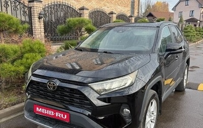 Toyota RAV4, 2020 год, 2 800 000 рублей, 1 фотография