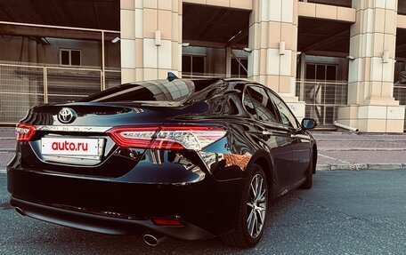 Toyota Camry, 2022 год, 3 500 000 рублей, 6 фотография