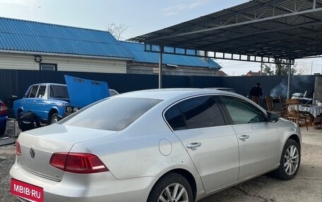 Volkswagen Passat B7, 2011 год, 750 000 рублей, 3 фотография