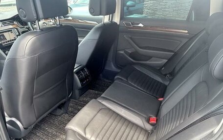 Volkswagen Passat B8 рестайлинг, 2016 год, 1 650 000 рублей, 10 фотография