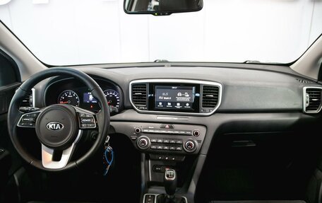 KIA Sportage IV рестайлинг, 2019 год, 1 990 000 рублей, 16 фотография