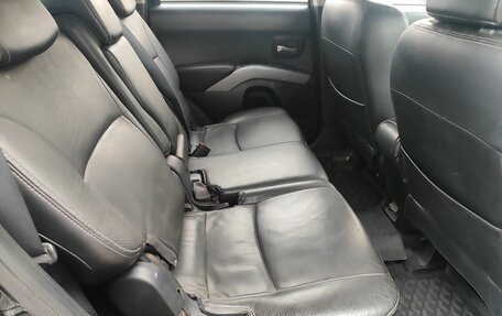Mitsubishi Outlander III рестайлинг 3, 2008 год, 859 000 рублей, 11 фотография