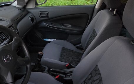 Nissan Almera, 2005 год, 250 000 рублей, 12 фотография