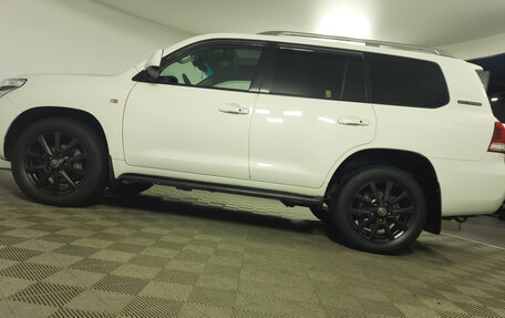 Toyota Land Cruiser 200, 2011 год, 3 000 000 рублей, 3 фотография