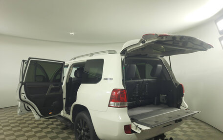 Toyota Land Cruiser 200, 2011 год, 3 000 000 рублей, 4 фотография