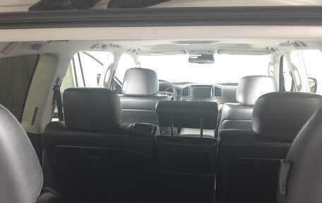 Toyota Land Cruiser 200, 2011 год, 3 000 000 рублей, 6 фотография