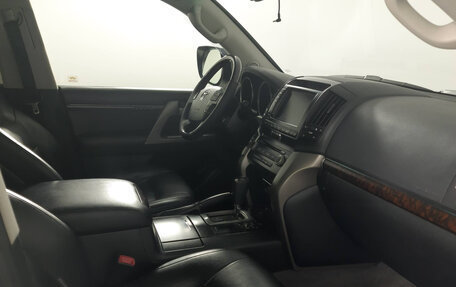 Toyota Land Cruiser 200, 2011 год, 3 000 000 рублей, 9 фотография