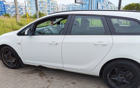 Opel Astra J, 2013 год, 500 000 рублей, 4 фотография