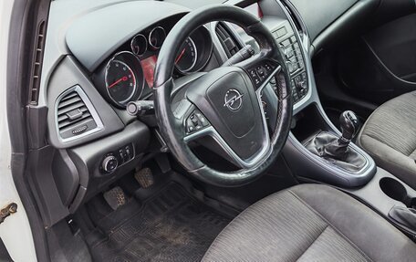 Opel Astra J, 2013 год, 500 000 рублей, 10 фотография
