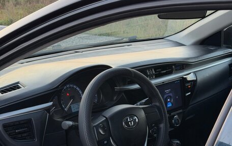 Toyota Corolla, 2013 год, 1 100 000 рублей, 24 фотография
