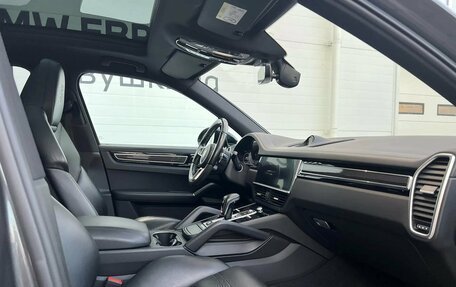 Porsche Cayenne III, 2018 год, 6 299 000 рублей, 27 фотография