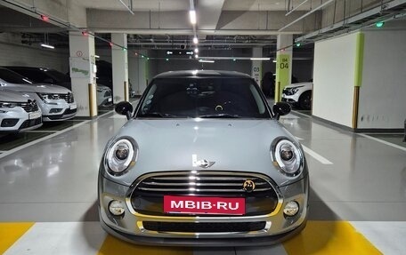 MINI Hatch, 2017 год, 1 820 000 рублей, 3 фотография