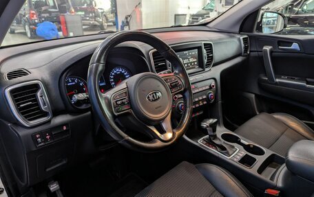 KIA Sportage IV рестайлинг, 2018 год, 2 099 000 рублей, 14 фотография