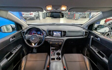KIA Sportage IV рестайлинг, 2018 год, 2 099 000 рублей, 26 фотография