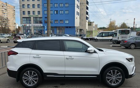Geely Atlas, 2022 год, 1 650 000 рублей, 3 фотография
