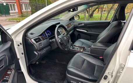 Toyota Camry, 2017 год, 2 470 000 рублей, 10 фотография