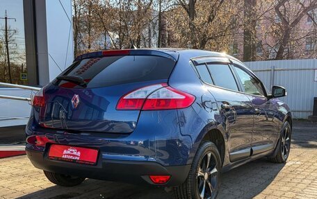 Renault Megane III рестайлинг, 2011 год, 719 000 рублей, 3 фотография