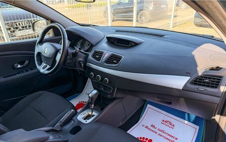 Renault Megane III рестайлинг, 2011 год, 719 000 рублей, 15 фотография