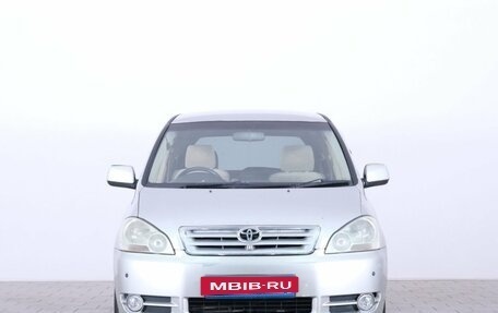 Toyota Ipsum II, 2003 год, 739 000 рублей, 3 фотография